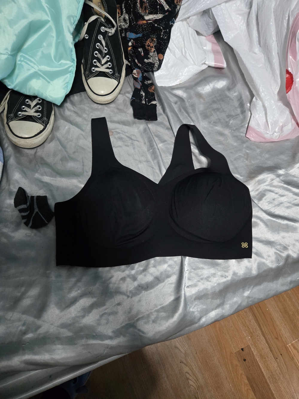 Seamless Black Wireless Bra - Women's Intimates
